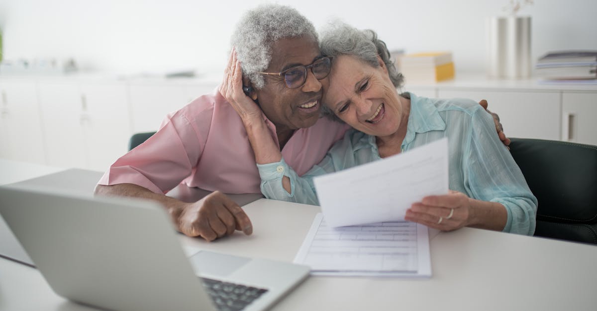 découvrez comment souscrire une assurance santé pour les seniors avec notre guide complet sur l'assurance santé pour les personnes âgées.