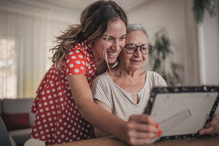 découvrez les meilleures options de mutuelle seniors avec des prix adaptés à votre budget. protégez votre santé et vos finances tout en bénéficiant de garanties complètes pour une retraite sereine.