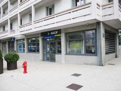 découvrez comment contacter la macif par email pour toutes vos questions et demandes de renseignements. obtenez une réponse rapide et efficace grâce à notre guide sur les différentes adresses mail dédiées.