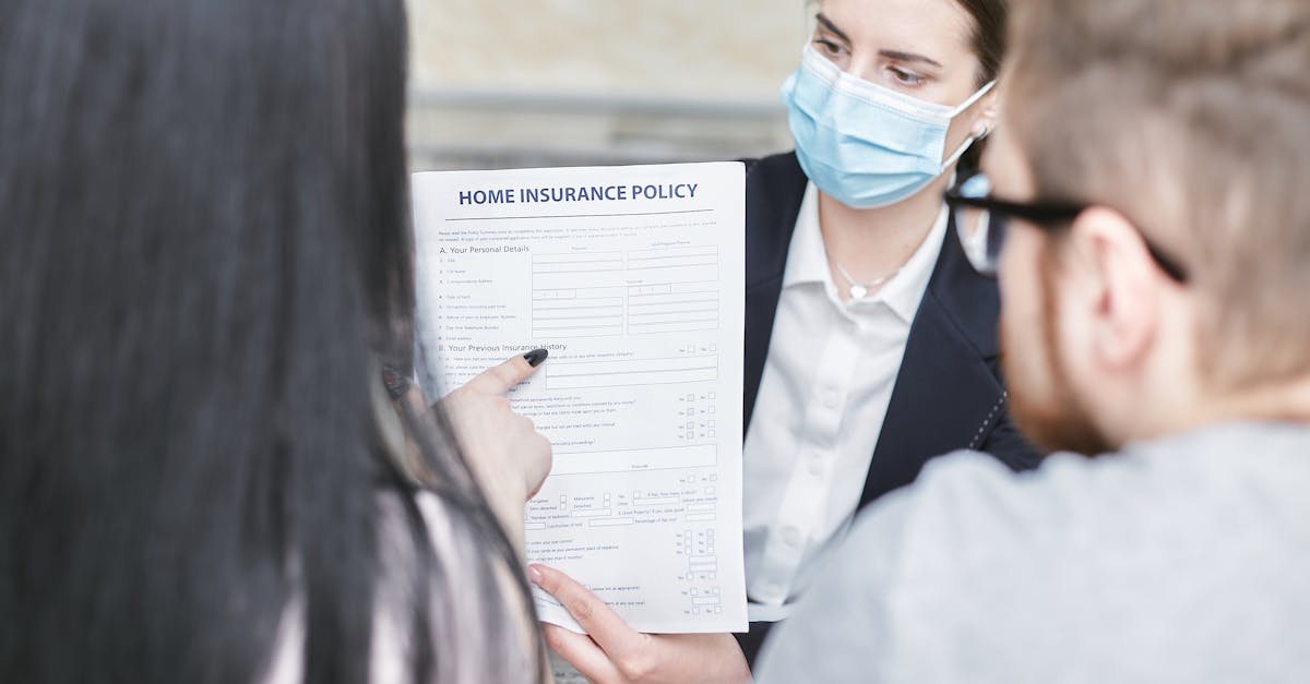 découvrez tout ce que vous devez savoir sur les primes d'assurance santé : définition, facteurs influençant les coûts, conseils pour réduire vos dépenses et options pour un choix éclairé de votre couverture santé.