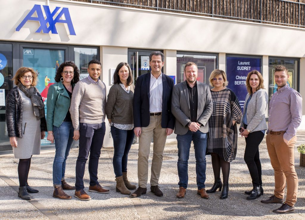 vous souhaitez contacter axa pour des questions d'assurance ou d'assistance ? découvrez les différentes manières de joindre leur service client et obtenez l'aide dont vous avez besoin rapidement.