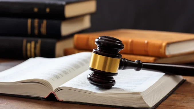 découvrez comment contester un refus de la couverture maladie universelle (cmu) en suivant nos conseils pratiques et en comprenant vos droits. obtenez l'aide nécessaire pour faire valoir votre demande et bénéficier d'une protection santé adaptée.