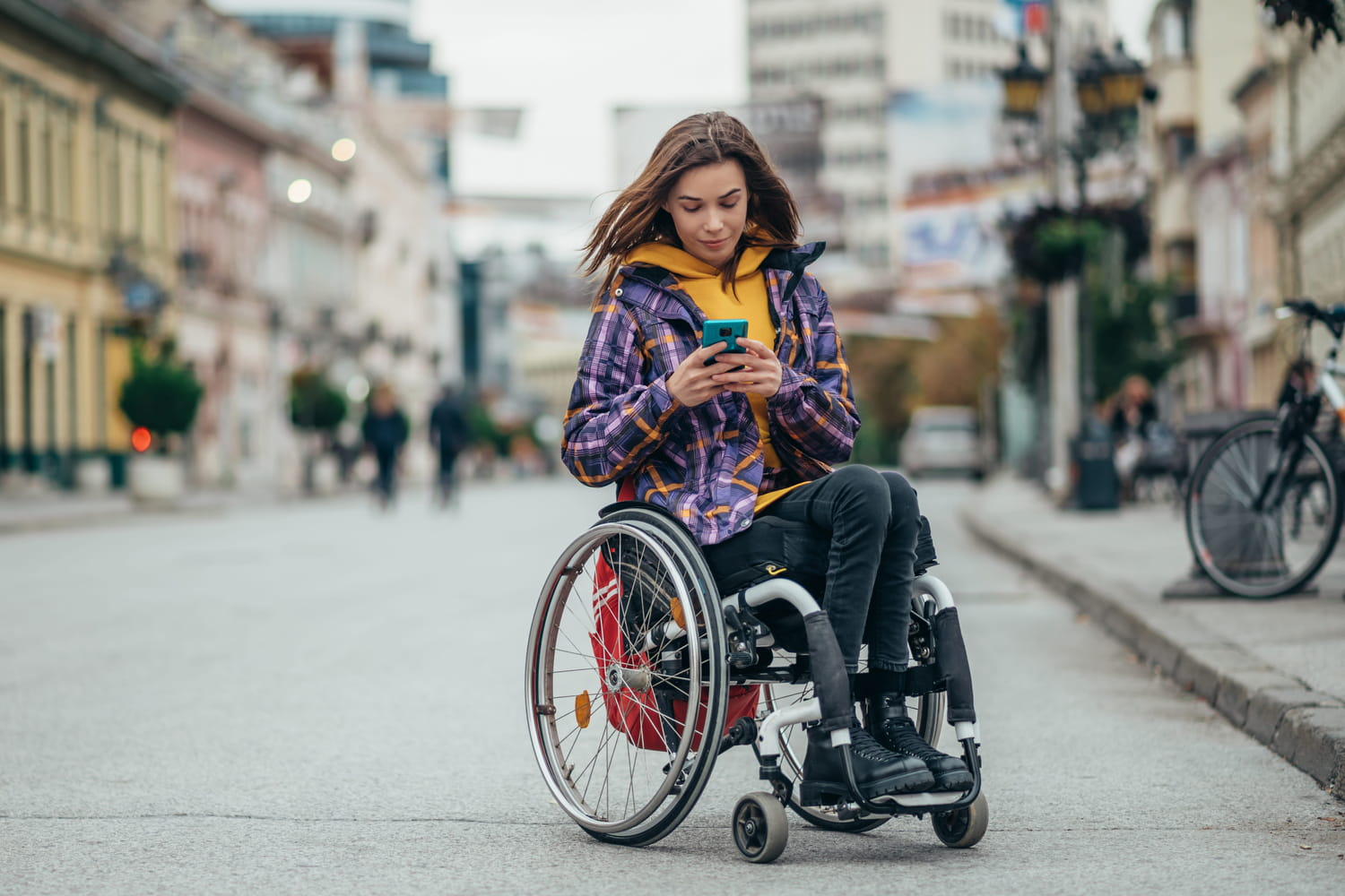 découvrez tout ce qu'il faut savoir sur l'allocation adulte handicapé (aah) et la couverture maladie universelle (cmu). informez-vous sur les conditions d'éligibilité, les démarches à suivre et les avantages de ces dispositifs pour garantir une meilleure protection sociale et un soutien financier adapté aux personnes en situation de handicap.